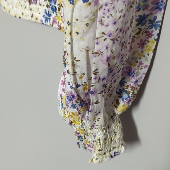 1. State White Floral Smocked Blouse NWT - Picture 3 of 7